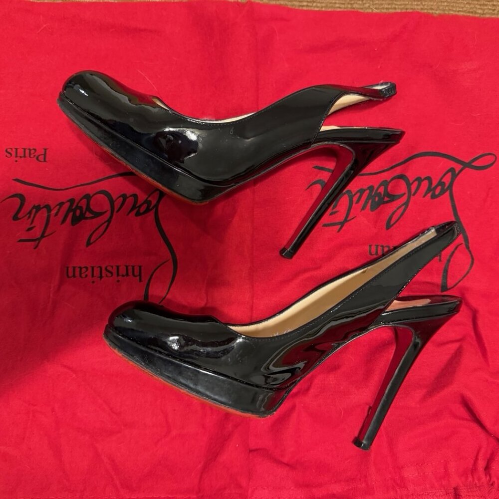 Christian Louboutin Patent Leather Round Toe Pumps 23cm Black Size 5.5/35.5